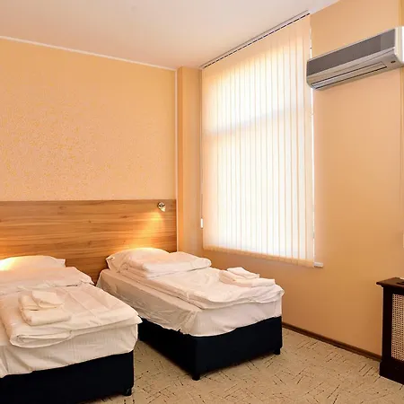 Hotel Cascade 2*